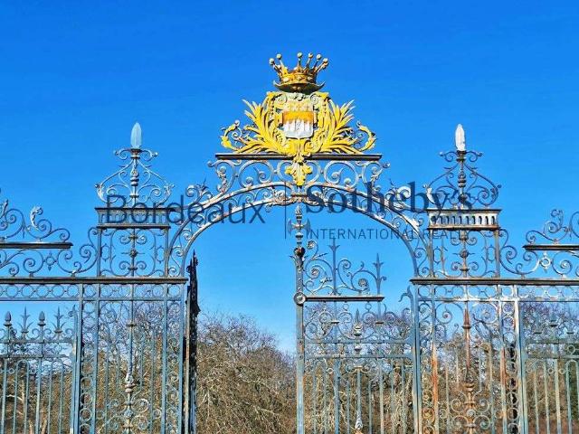 Vente maison 9 pièces Bordeaux 33