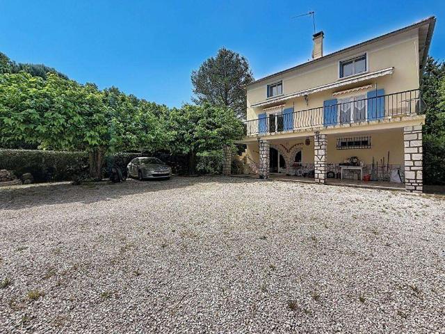 Vente maison 9 pièces Besse sur Issole 83