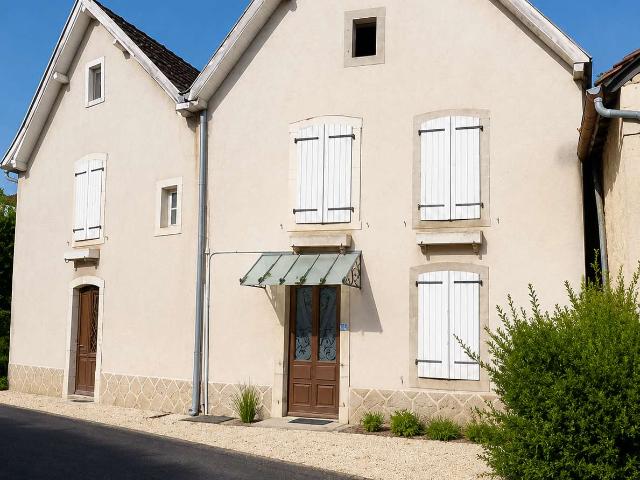 Vente maison 9 pièces Bugnein 64