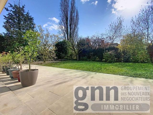 Vente maison 9 pièces Garches 92