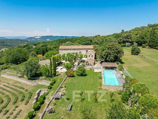 Vente maison 9 pièces Grignan 26