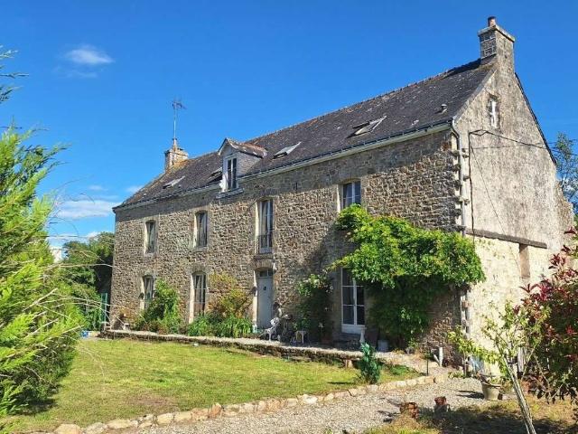 Vente maison 9 pièces Guémené sur Scorff 56