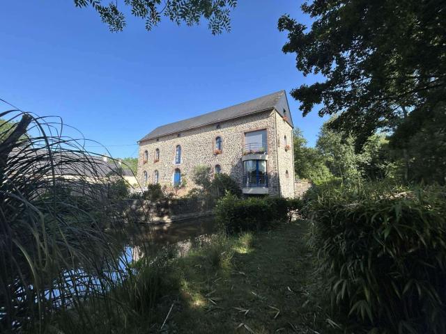 Vente maison 9 pièces Évron 53