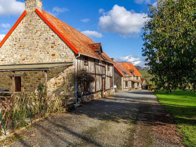 Vente maison 9 pièces Isigny le Buat 50