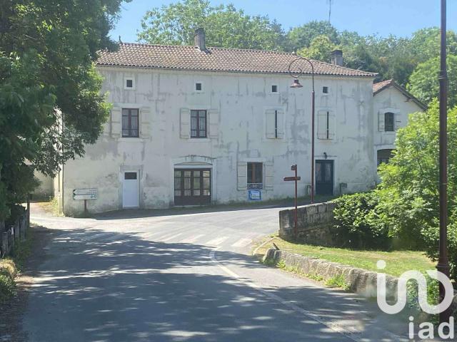 Vente maison 9 pièces Javerlhac et la Chapelle Saint Robert 24