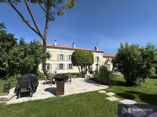 Vente maison 9 pièces Jurignac 16