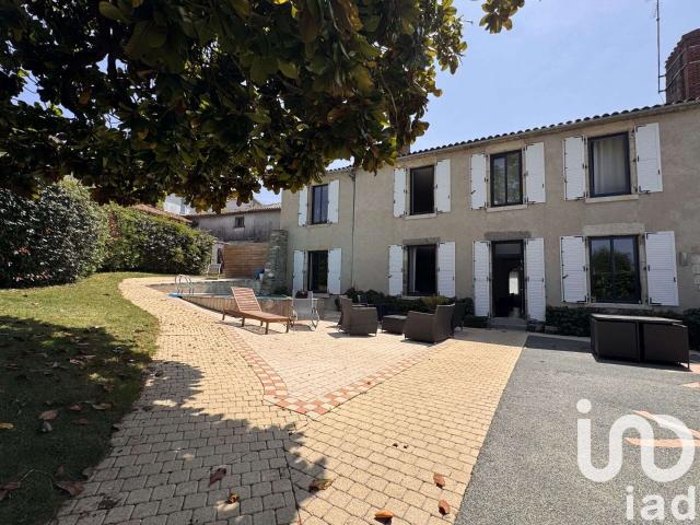 Vente maison 9 pièces La Châtaigneraie 85