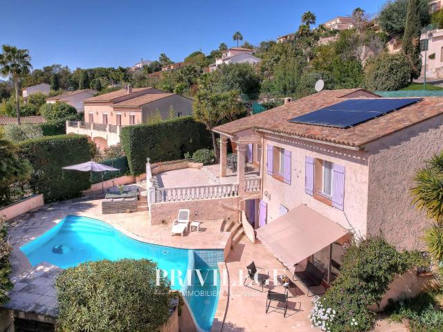Vente maison 9 pièces La Roquette sur Siagne 06