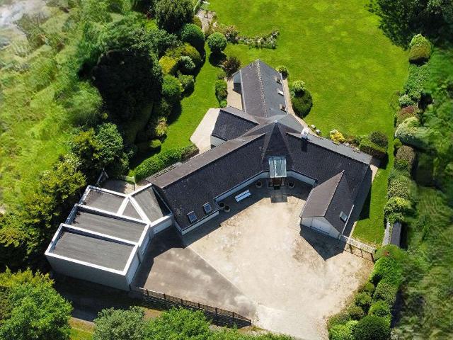 Vente maison 9 pièces Lampaul Guimiliau 29