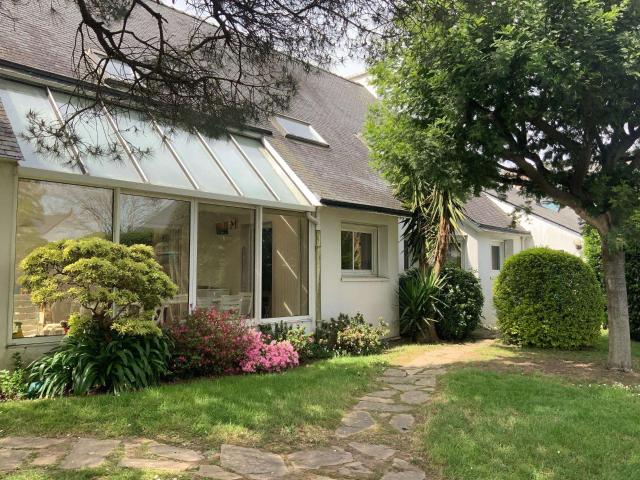 Vente maison 9 pièces Larmor Plage 56