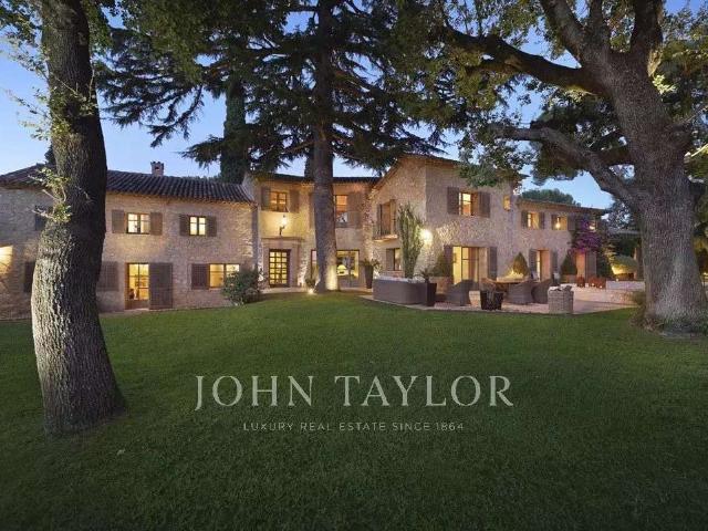 Vente maison 9 pièces Mougins 06
