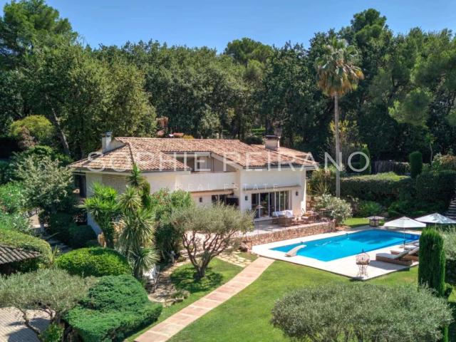 Vente maison 9 pièces Mougins 06