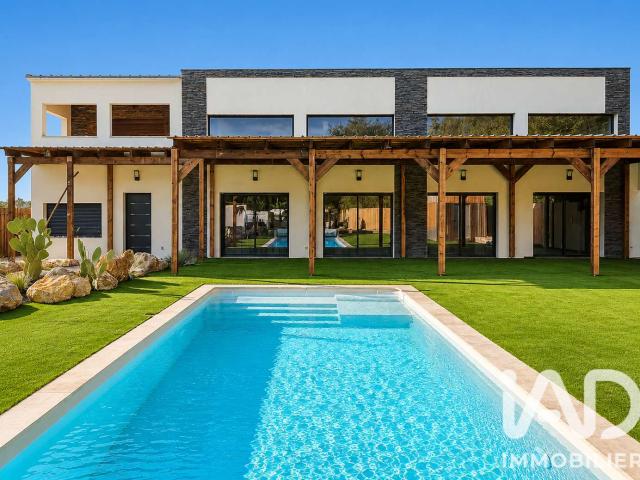 Vente maison 9 pièces Mollégès 13