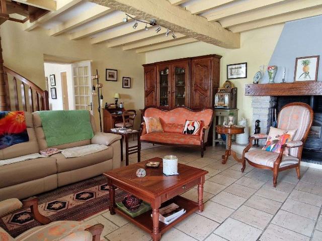 Vente maison 9 pièces Montagrier 24