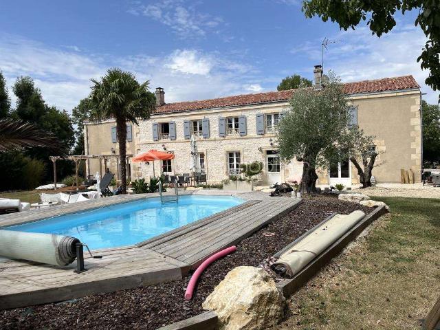 Vente maison 9 pièces Niort 79