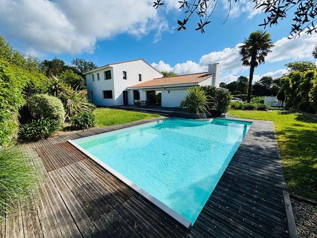 Vente maison 9 pièces Soullans 85