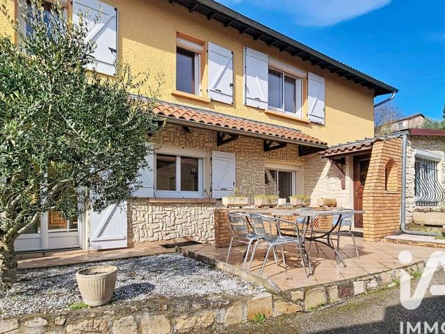 Vente maison 9 pièces Saint Clair du Rhône 38