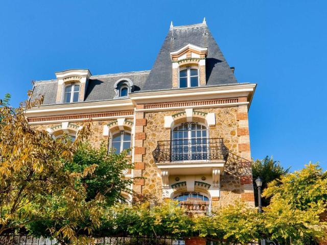 Vente maison 9 pièces Saint Cloud 92
