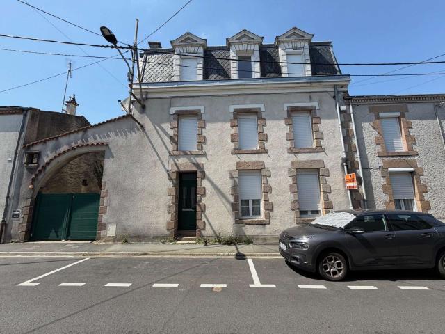 Vente maison 9 pièces Saint André de la Marche 49