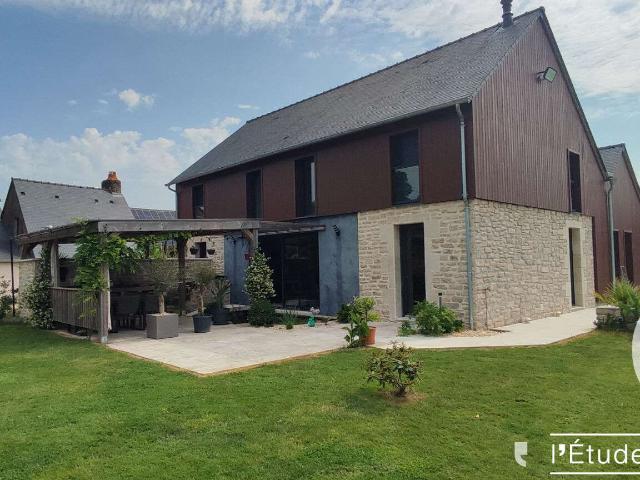 Vente maison 9 pièces Saint Ouën des Toits 53