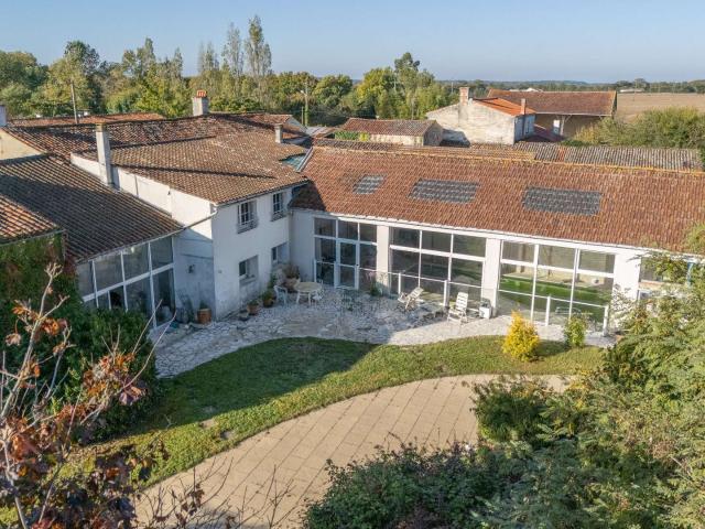 Vente maison 9 pièces Saint Mard 17