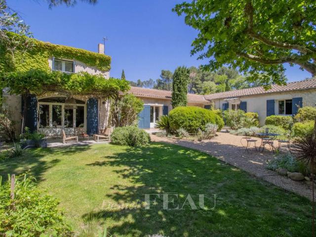 Vente maison 9 pièces Saint Rémy de Provence 13