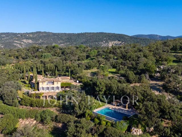Vente maison 9 pièces Sainte Maxime 83