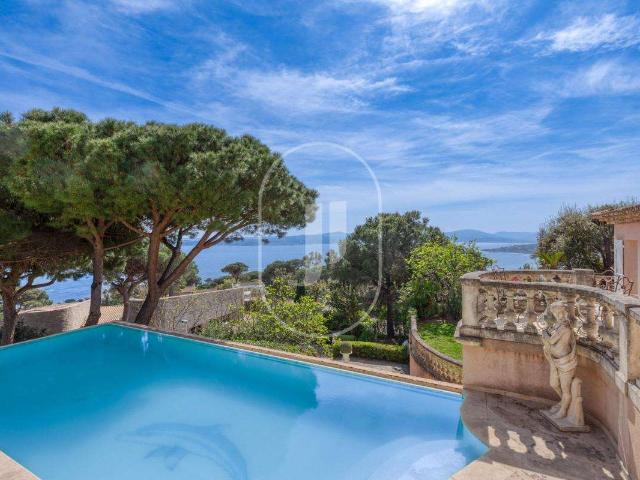 Vente maison 9 pièces Sainte Maxime 83