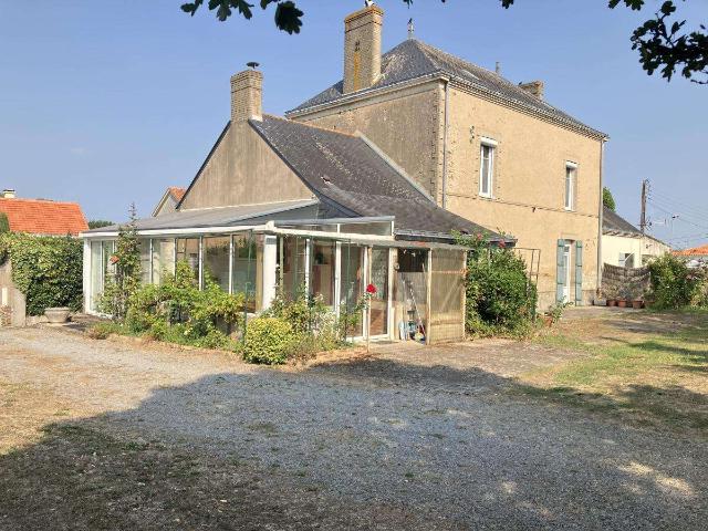 Vente maison 9 pièces Sainte Pazanne 44