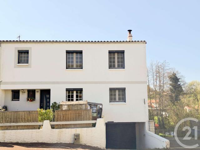 Vente maison 9 pièces Poiroux 85