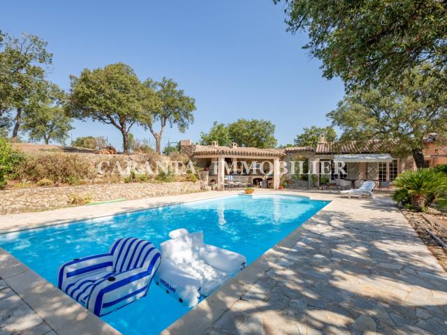Vente Maison 9 pièces plan de la tour avec piscine et appartement indépendant