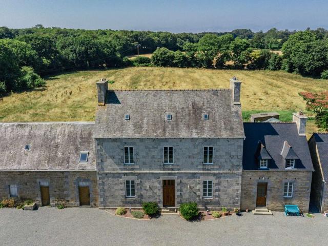 Vente maison 9 pièces Prat 22