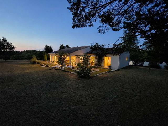 Vente maison 9 pièces Puymoyen 16