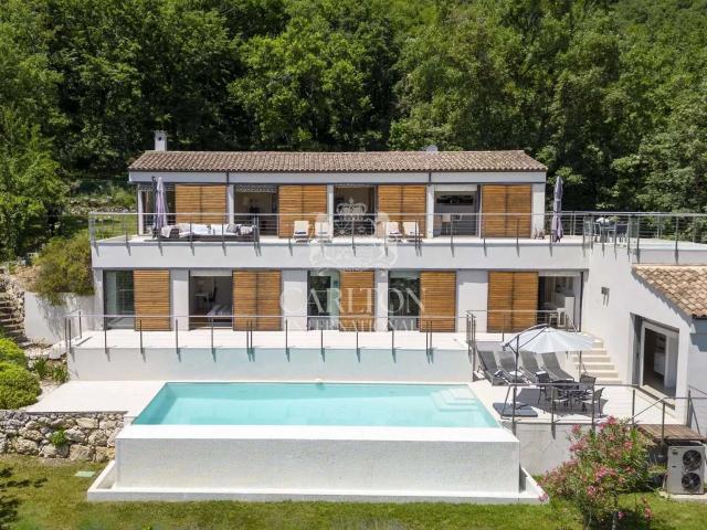 Vente maison 9 pièces Tourrettes sur Loup 06
