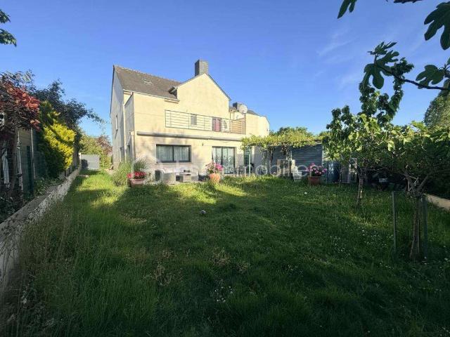 Vente maison 9 pièces Vezin le Coquet 35
