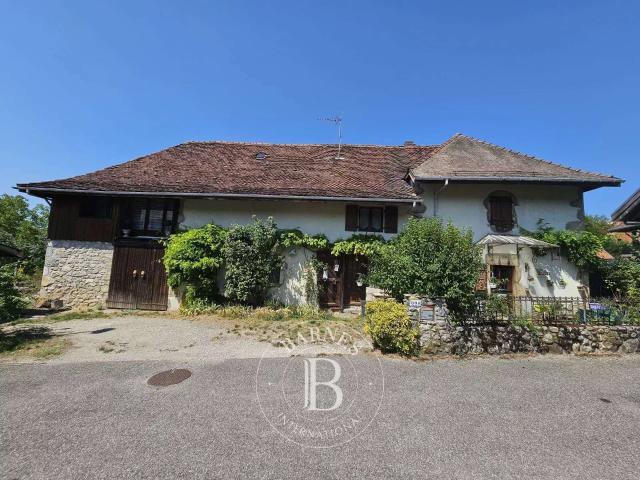 Vente maison 9 pièces Vieugy 74