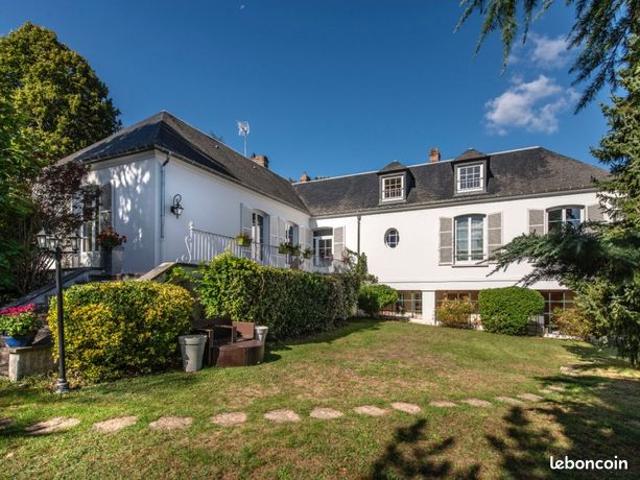 Vente | Maison | 9p | 7ch | 266.00 m² | Saint Pierre lès Nemours | Expo Est/Nord/Ouest/Sud | Terrasse · Jardin