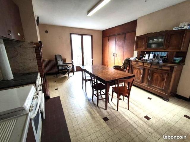 Vente | Maison ancienne | 8p | 6ch | 180 m² | Lacaune | Expo Sud | Balcon · Jardin