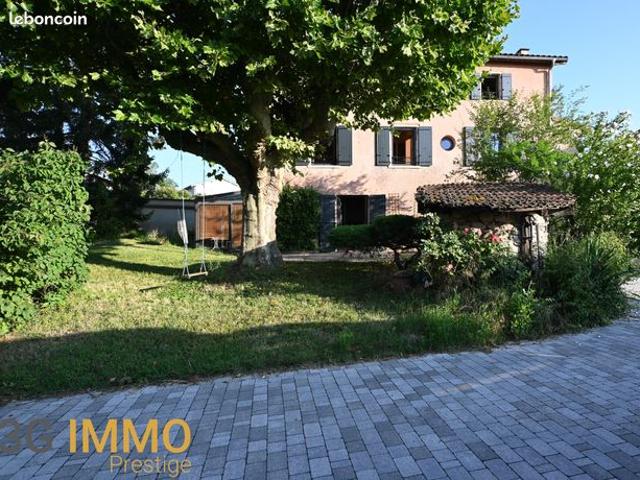 MAISON BOURGEOISE et Dépendances/284 m²