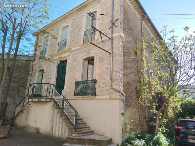 Vente | Maison bourgeoise | 8p | 6ch | 200 m² | Causses et Veyran | Expo Est/Sud Ouest | Terrasse · Jardin · Piscine