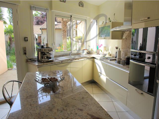 Vente Maison 5 pièces 97 m2 Bordeaux