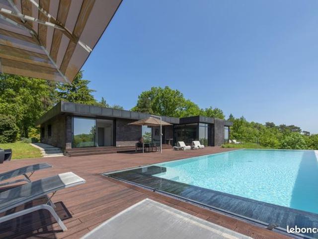 Vente | Maison d'architecte | 12p | 7ch | 337 m² | Villiers sous Grez | Expo Sud/Ouest/Est/Nord | Terrasse · Balcon · Jardin · Piscine · Climatisation