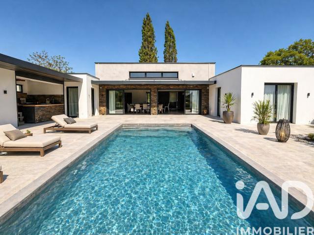 Vente Maison d'architecte 5 pièces 140m² Barbazan Debat