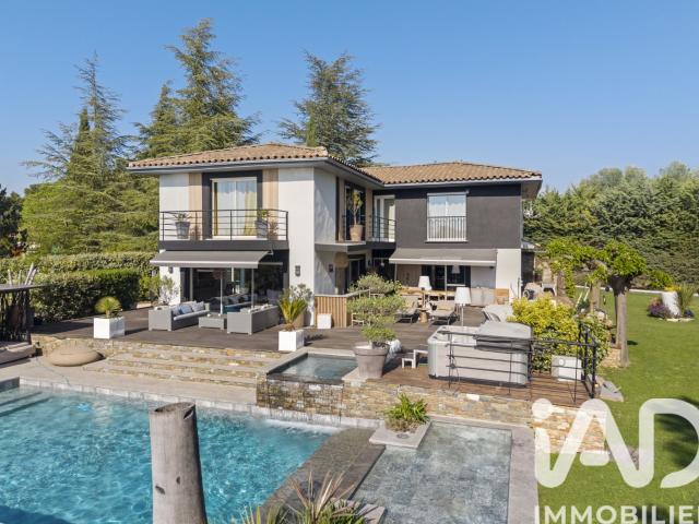 Vente Maison d'architecte 8 pièces 300m² Aix en Provence