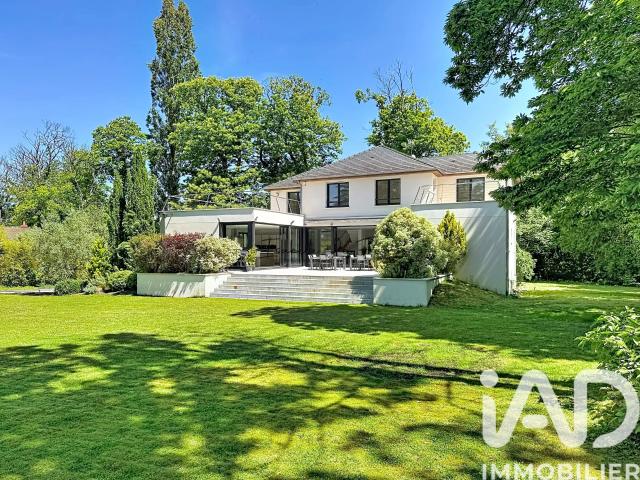 Vente Maison d'architecte 8 pièces 330m² Saint Fargeau Ponthierry