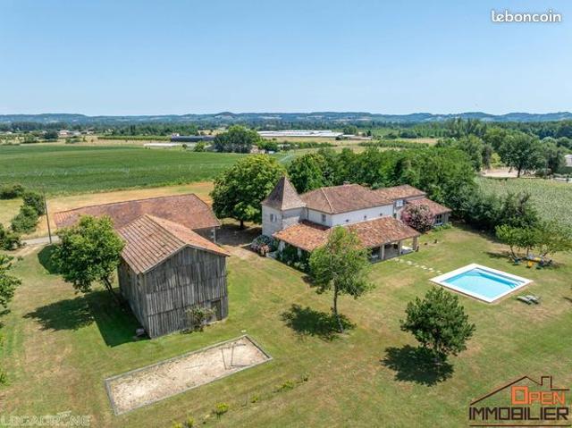 Vente | Maison d'architecte | 9p | 5ch | 400 m² | Fongrave | Expo Sud | Terrasse · Piscine