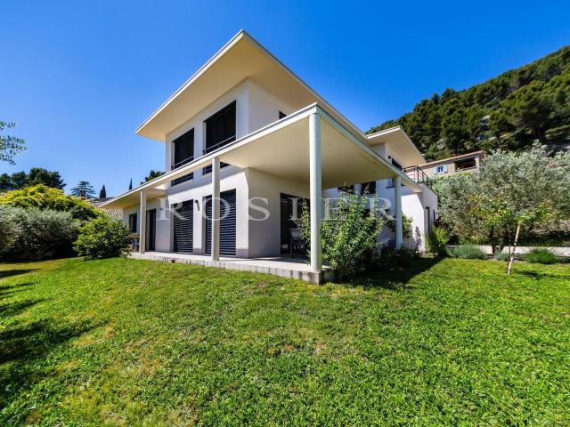 Vente, maison d'architecte sur les hauteurs de Beaumes de Ve. 180m² Beaumes de Venise