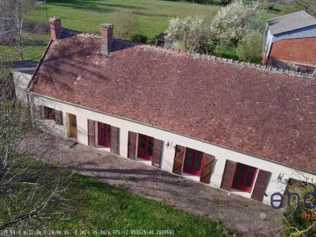 VENTE: maison de 4 pièces 105 m² à LOUROUX DE BEAUNE