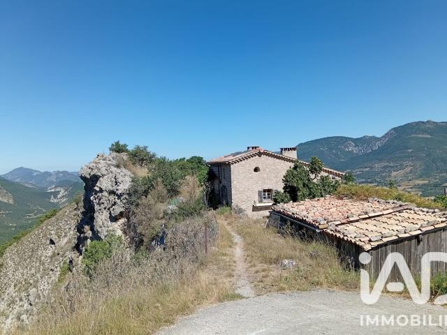 Vente Maison de campagne 8 pièces 213m² Rioms