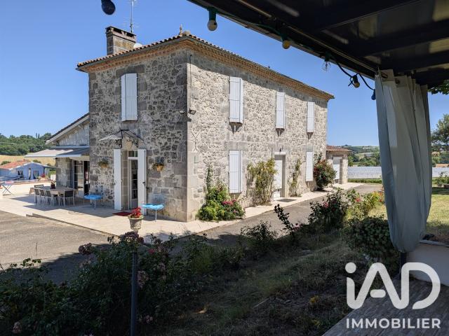 Vente Maison de campagne 9 pièces 224m² Francescas